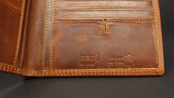 RFID Distressed Oil Pull Up Full-Grain Leather Tri-Fold Wallet