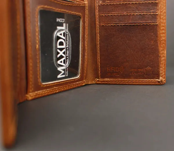 RFID Distressed Oil Pull Up Full-Grain Leather Tri-Fold Wallet